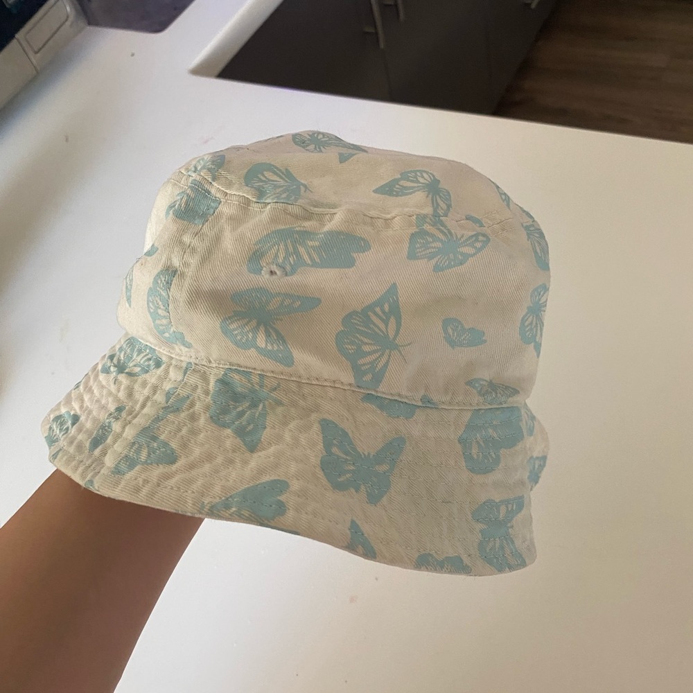 Butterfly bucket hat